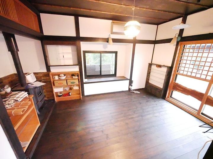 東京都立川市若葉町4(一戸建)の賃貸物件の居間