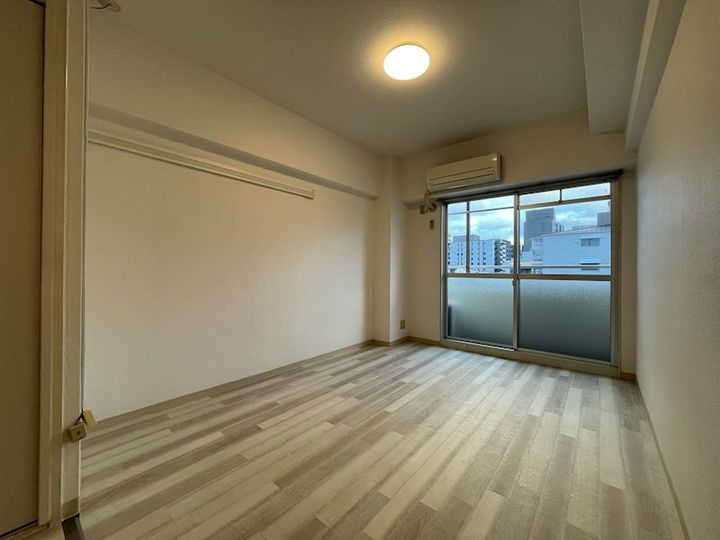 シャトーニシムラの居間