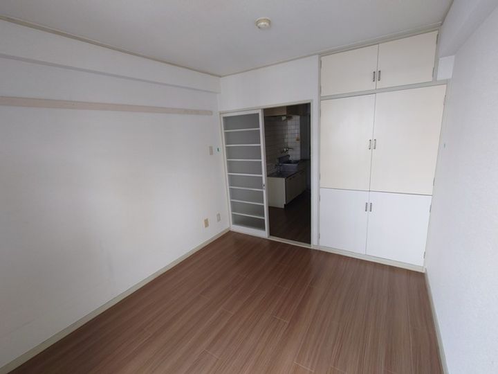 舟入 松尾ビルの居間