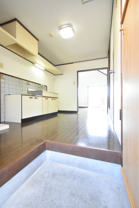 グリーンハイツKANOYA IIの玄関