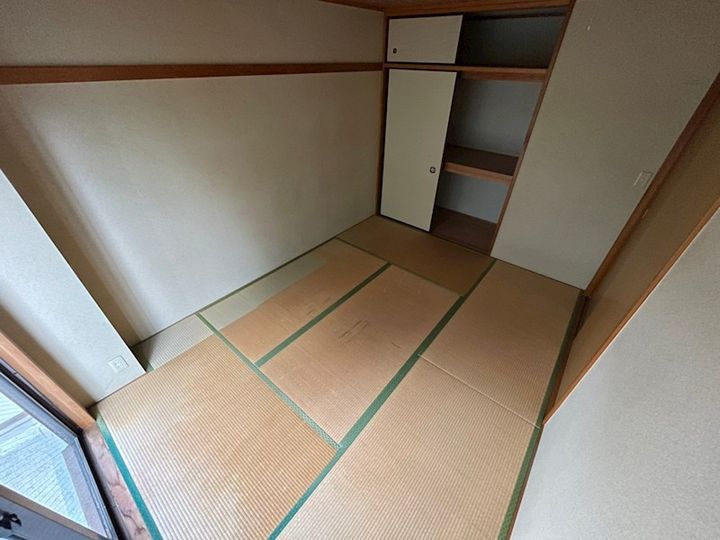 ロイヤルコスモスの内装
