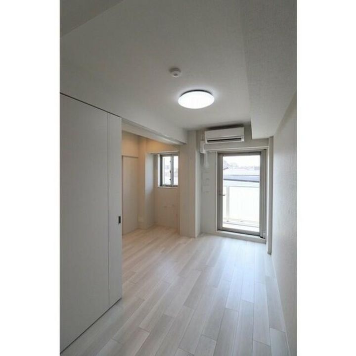 東京都江戸川区南篠崎町2(マンション)の賃貸物件の居間