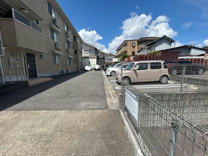 愛知県名古屋市名東区亀の井3(アパート)の賃貸物件の地図