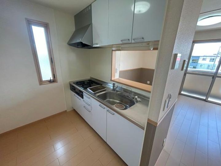 愛知県名古屋市名東区亀の井3(アパート)の賃貸物件のキッチン