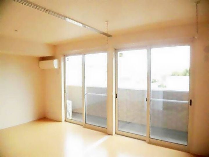 リバーヴィクトワールの居間