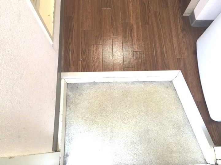 アルファネクスト東仙台の玄関