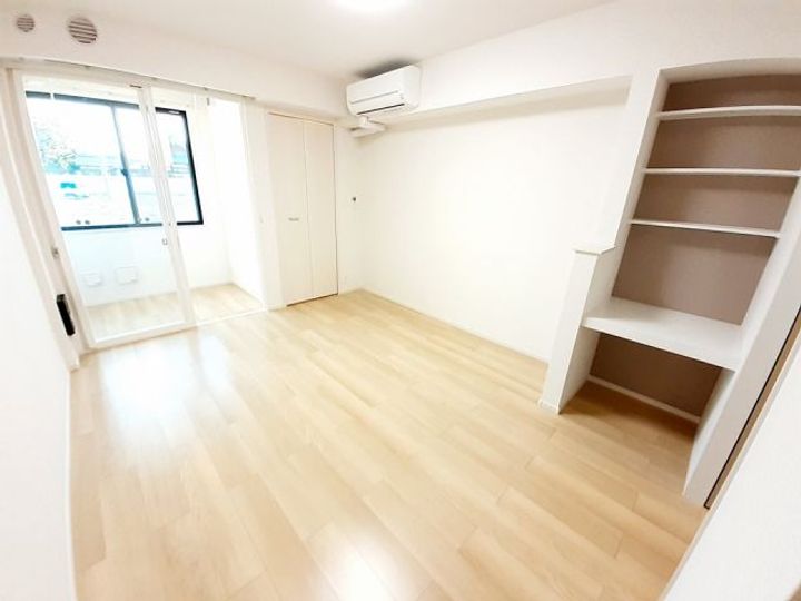 エレガンス IIIの居間