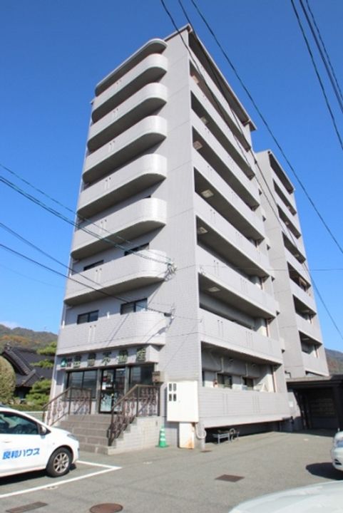 グリーンヒル吉村の外観