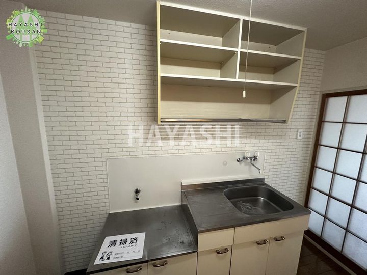 やまなみはる樹ビルのキッチン