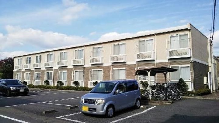 レオパレスピュアハイツ江木の外観