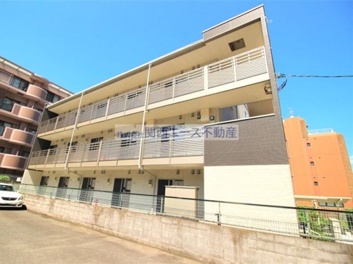 クレイノプランドール桜ヶ丘の外観