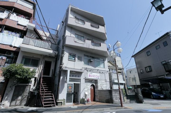 大平ビルの外観