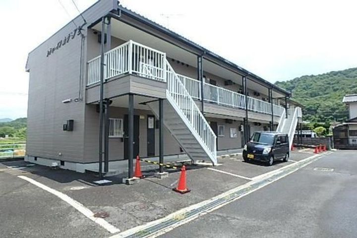 シティハイツカサミアII棟の外観