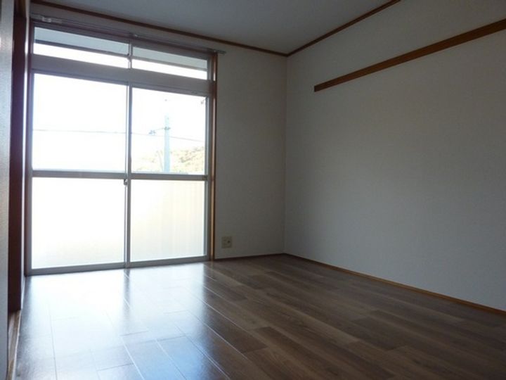 シティハイツカサミアII棟の居間