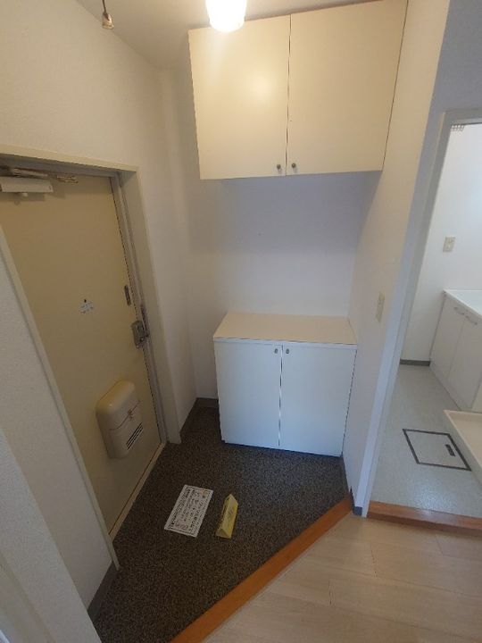 静岡県浜松市中央区有玉台2(マンション)の賃貸物件の玄関