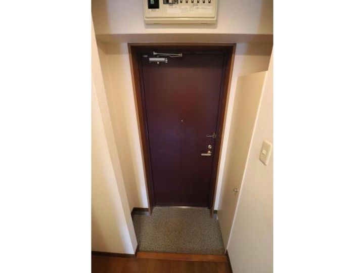 アグレアブルゴトウIIの玄関