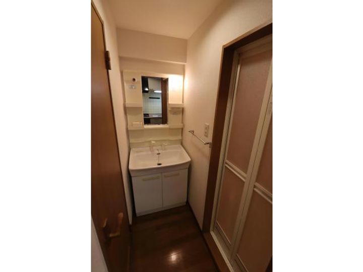 アグレアブルゴトウIIの内装