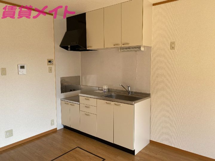 三重県鈴鹿市野町東1(一戸建)の賃貸物件のキッチン