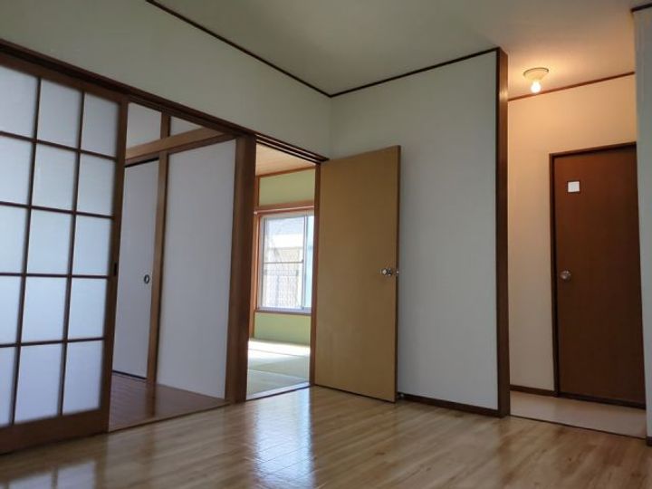 ひかりコーポの居間