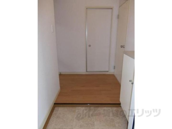 ノースヴィリッジAの玄関