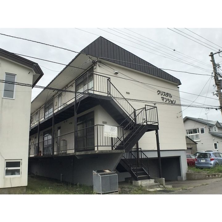 クリスタルマンションの外観