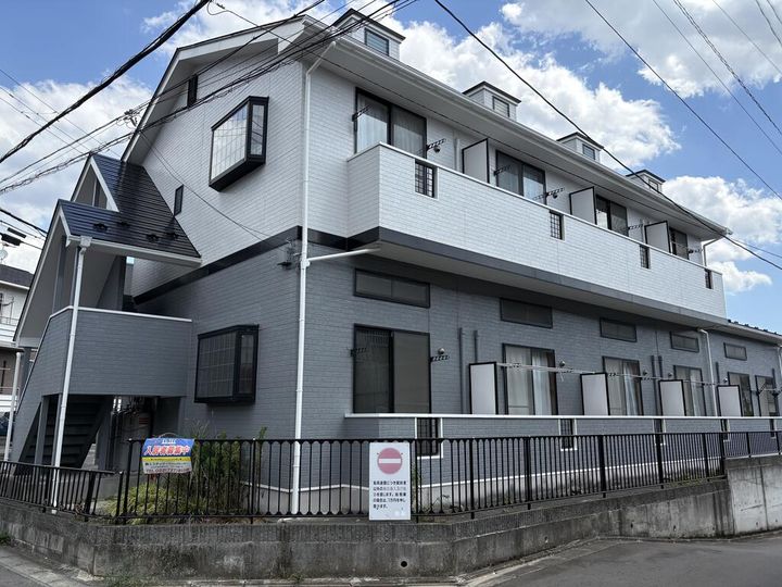 サンシャイン小松島の外観