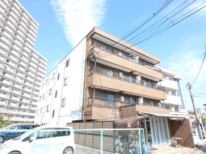 カームコーポの外観