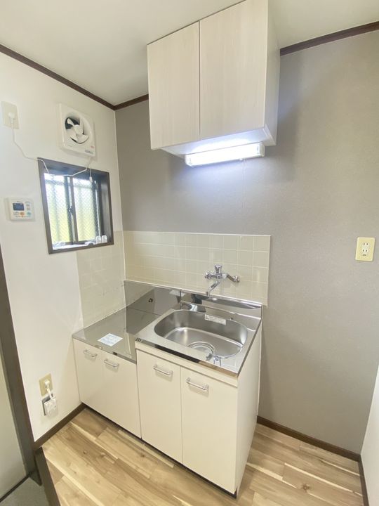 広島県東広島市西条東北町(アパート)の賃貸物件のキッチン
