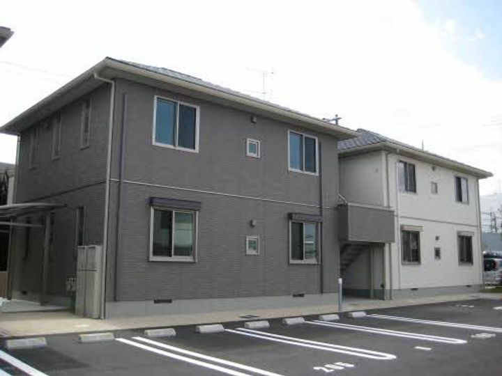 グランマスト笹沖 B棟の外観