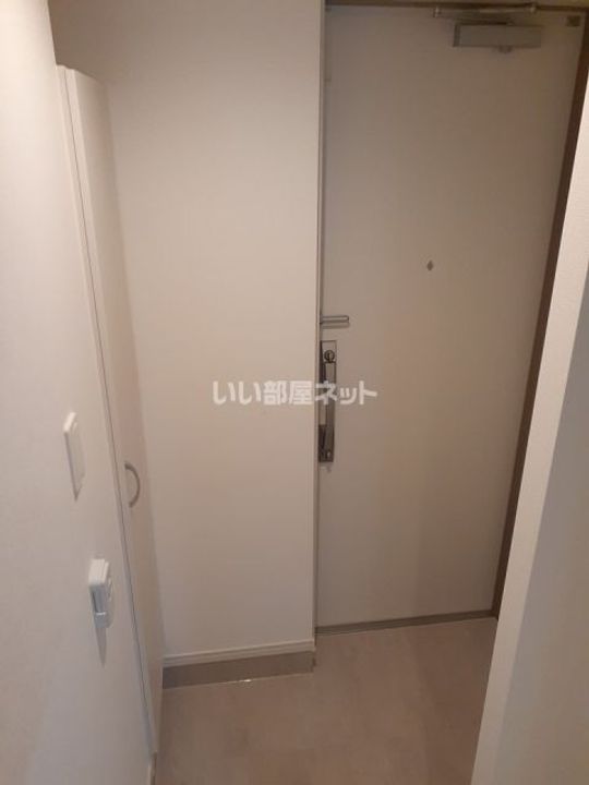 埼玉県上尾市柏座2(アパート)の賃貸物件の玄関
