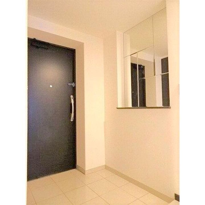 プレミスト琴似スカイクロスタワーの玄関