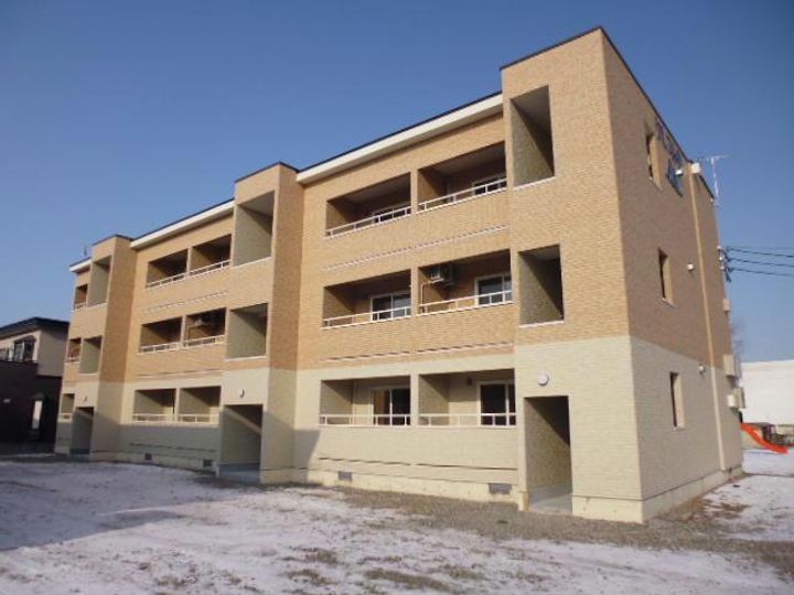 クレストIIIの外観