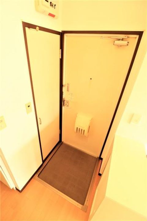 サンメール所沢Bの玄関