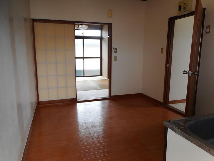 コーポカキヌマ 5号室の内装