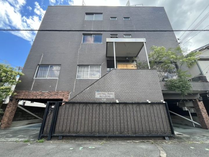 セントラルパークビルの外観