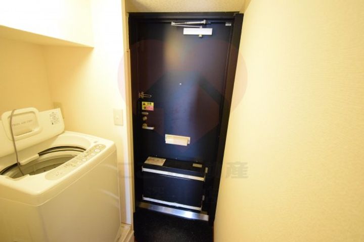 大阪府堺市中区深井中町(マンション)の賃貸物件の玄関