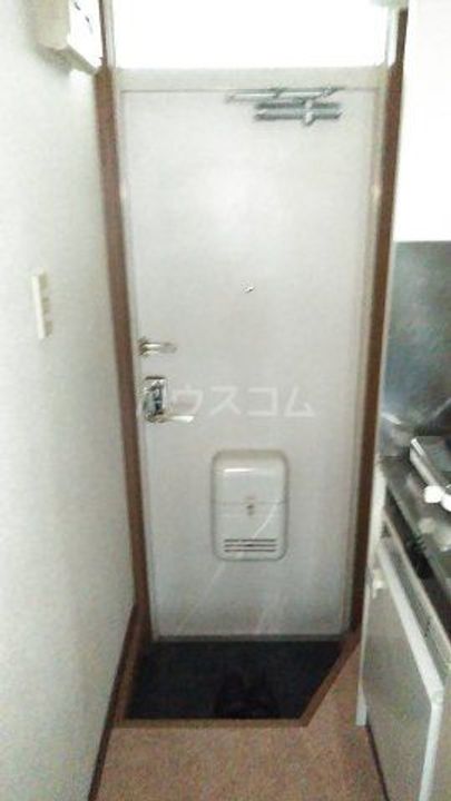 サマックス Bの玄関