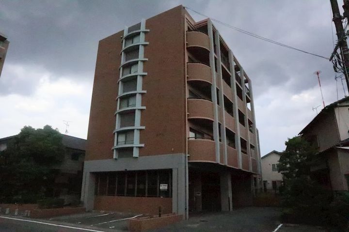 グランドゥール・オニクラの外観