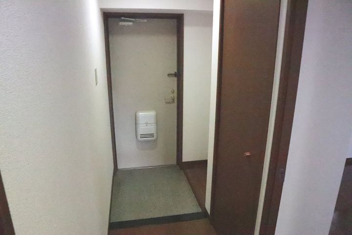 グランドゥール・オニクラの玄関