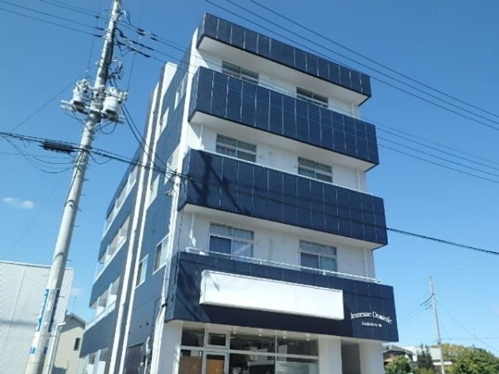 ジュネスドミールの外観