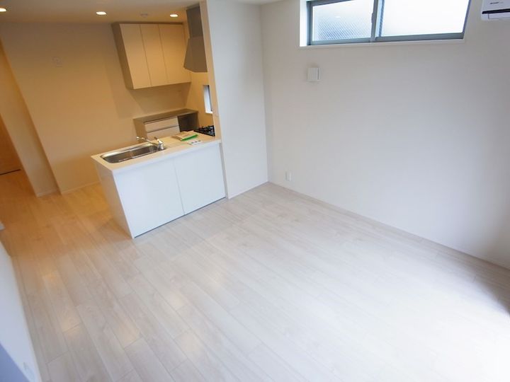 アイネブリュの居間