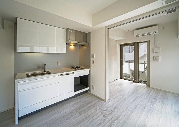 東京都千代田区神田多町2(マンション)の賃貸物件の居間