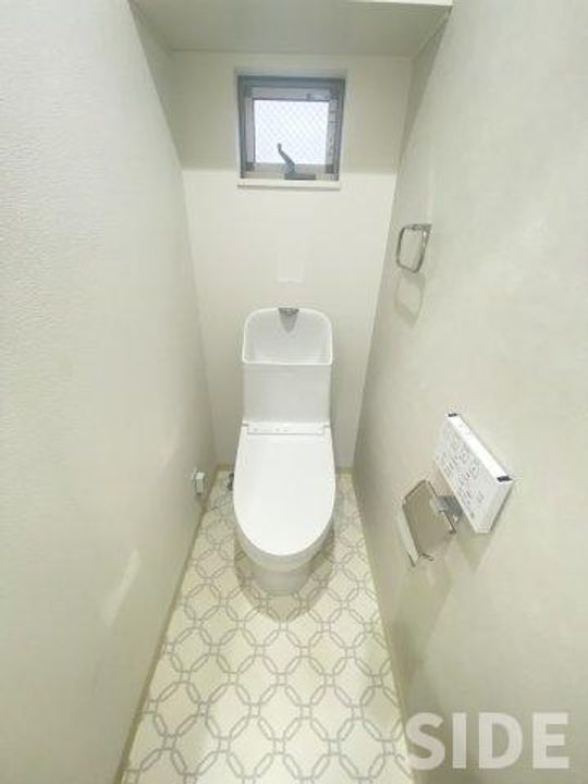 ロータス赤川の内装