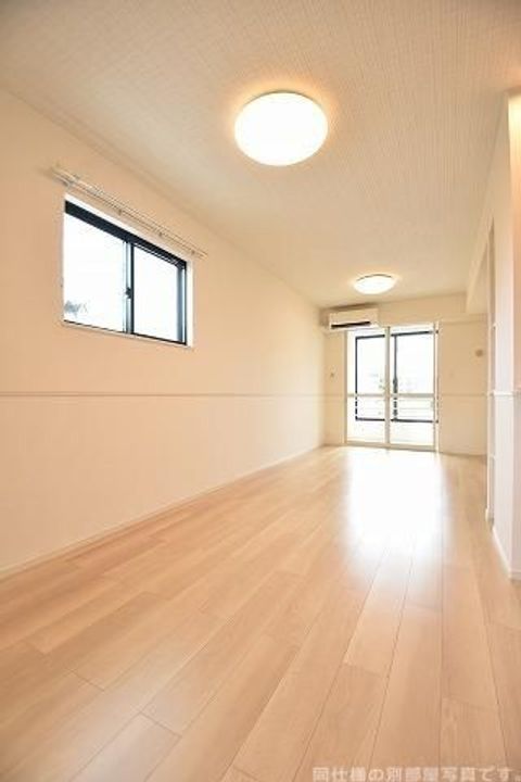 福島県白河市八竜神(アパート)の賃貸物件の居間