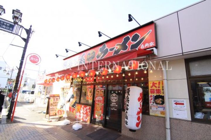 レオネクストグランツエスコートの周辺