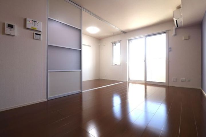 福島県郡山市日和田町字千峯坦(アパート)の賃貸物件の居間