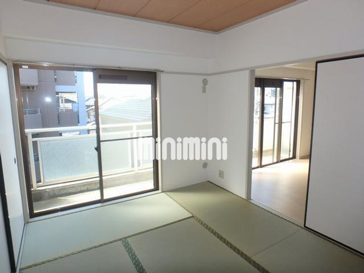 グレイスパレスの内装