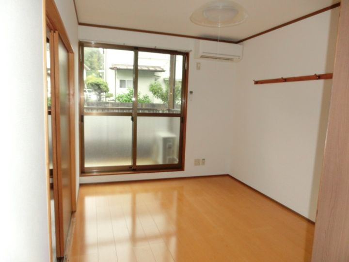 庄原ハイツの居間