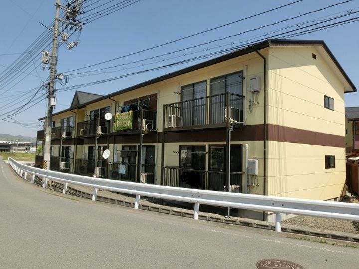 庄原ハイツの外観