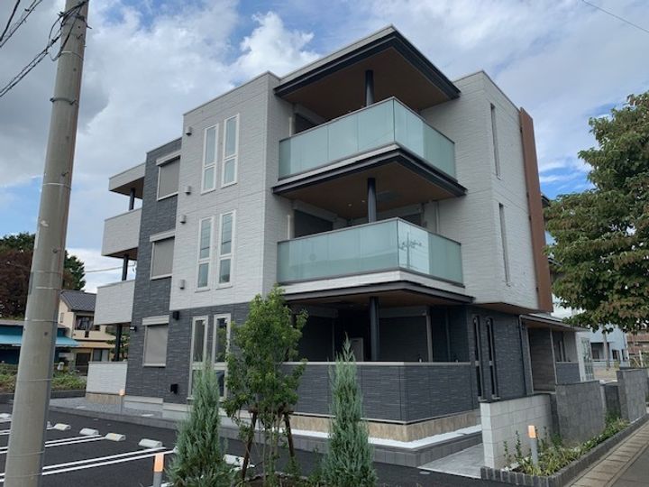 グラングラサの外観